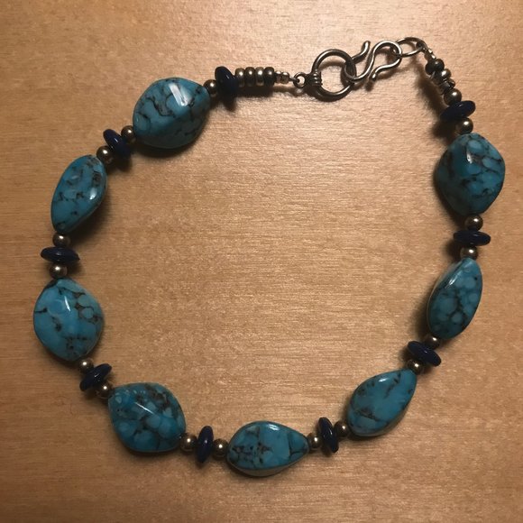 Hand Crafted Beaded Glass Bracelet Blue - Picture 1 of 3